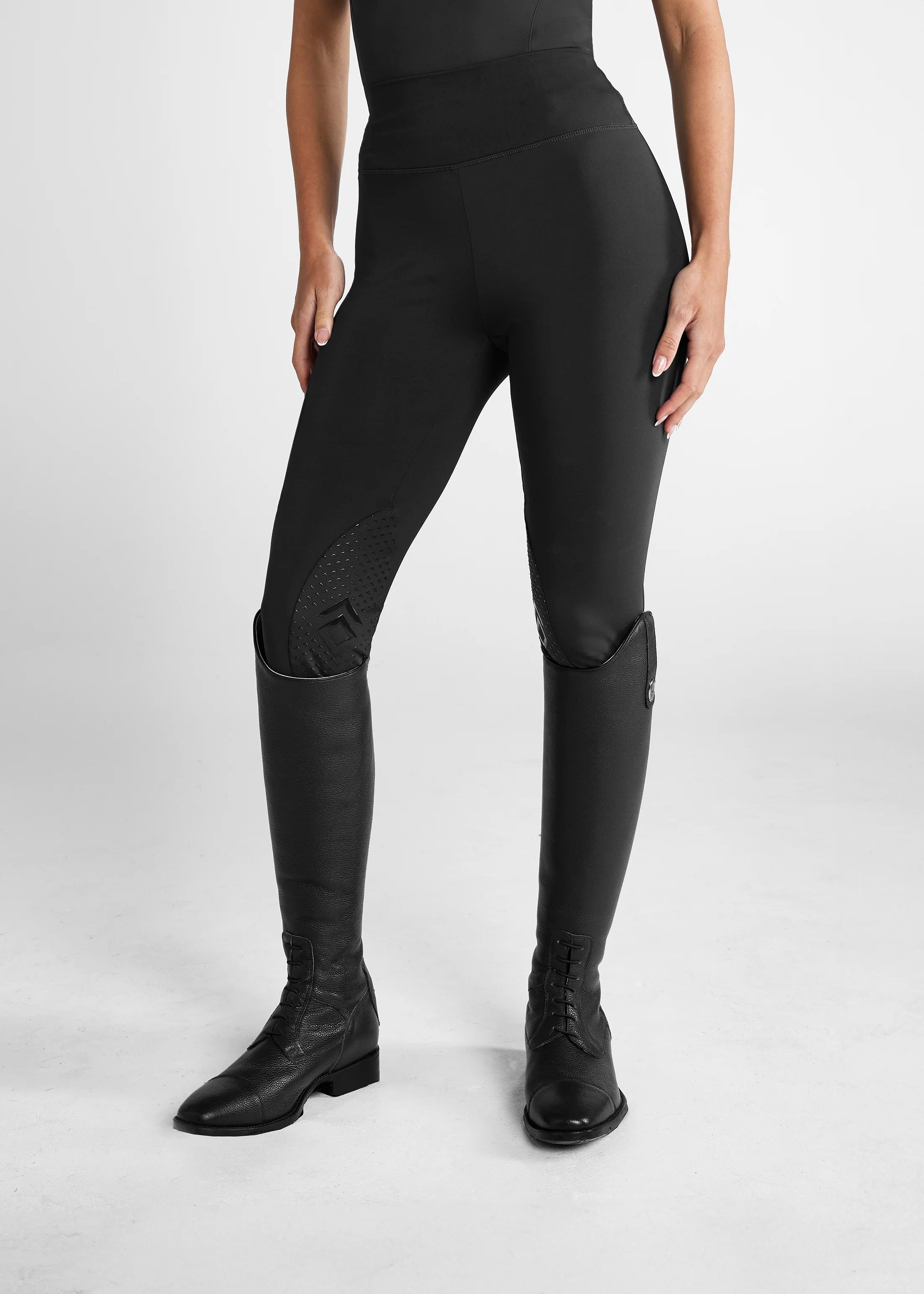 Aztec Diamond Black Essential Leggings Knee Grip