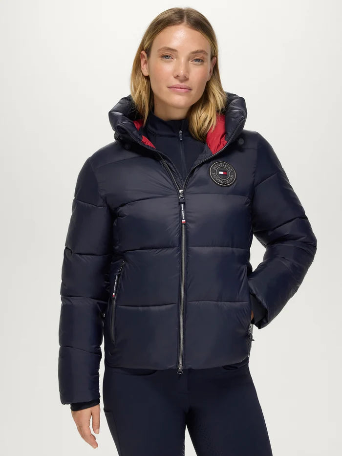Woman wearing Tommy Hilfiger Women's Glendale Puffer Jacket in Desert Sky