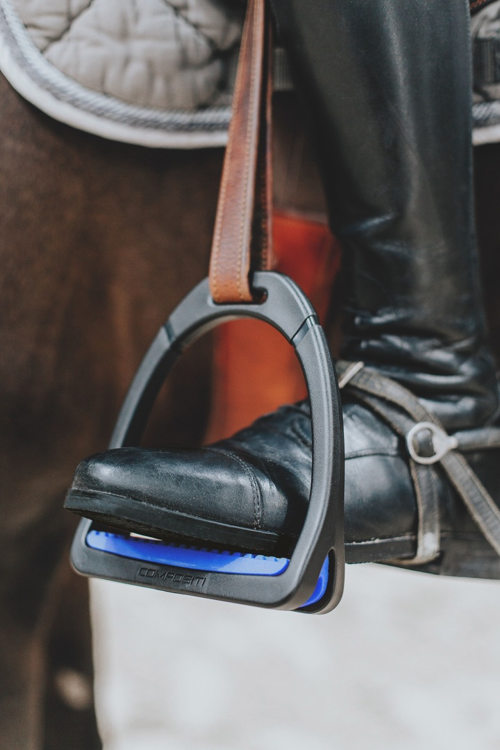 Compositi Premium Lightweight Riding Stirrups